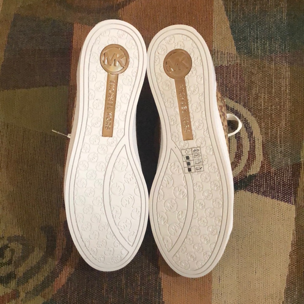 Michael Kors Men’s Sneakers - Picture 3 of 4